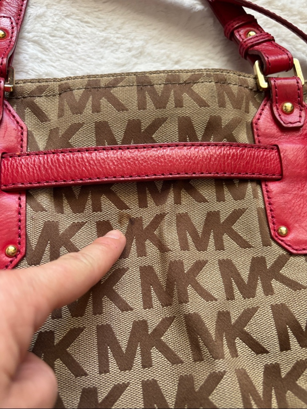 Michael Kors Red Trim Signature MK Shoulder Bag With Handles - Picture 10 of 15